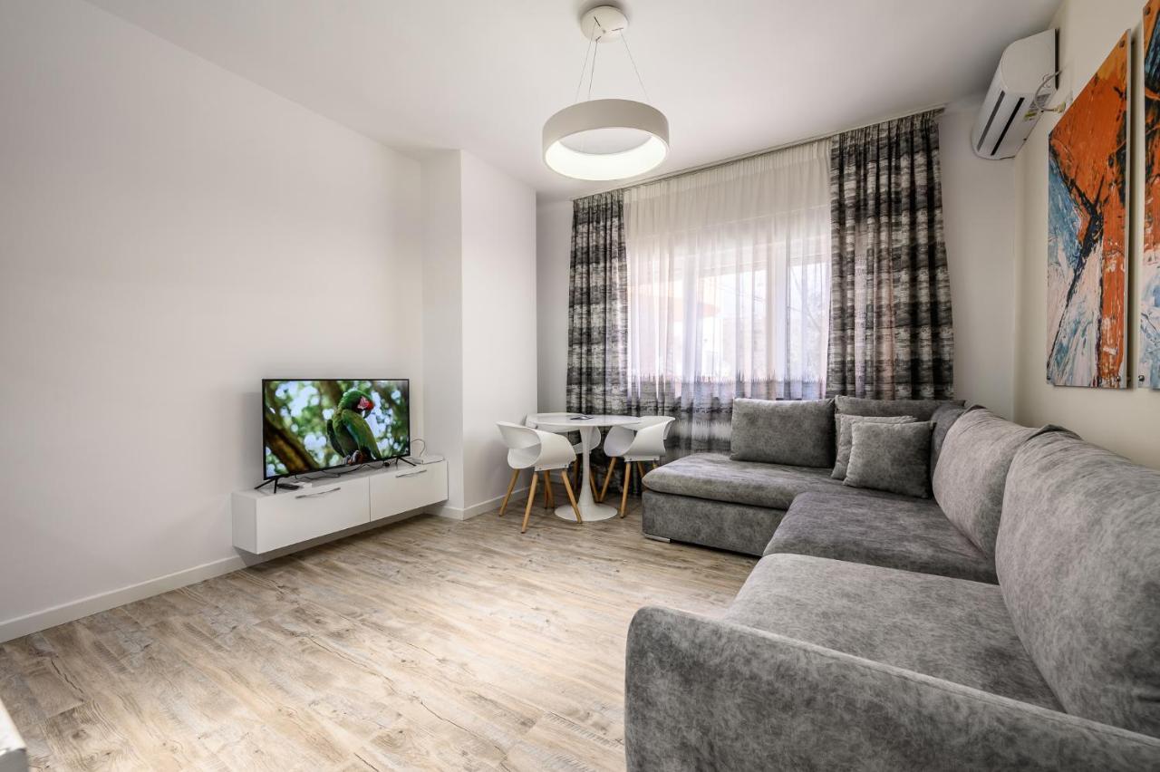 Miku Apartment-City Walk 1Bd Stylish Apartment Tirana Bagian luar foto