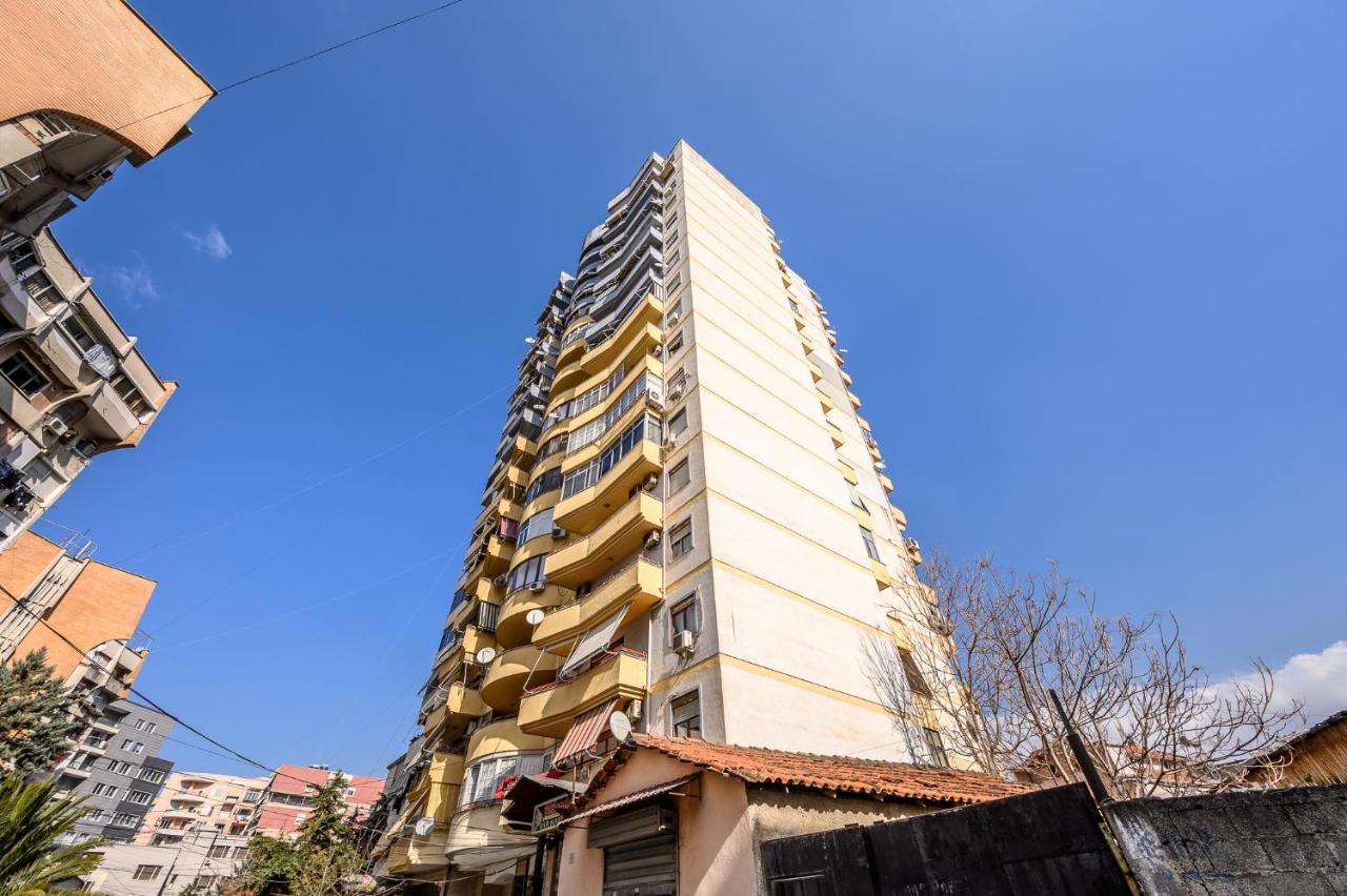 Miku Apartment-City Walk 1Bd Stylish Apartment Tirana Bagian luar foto