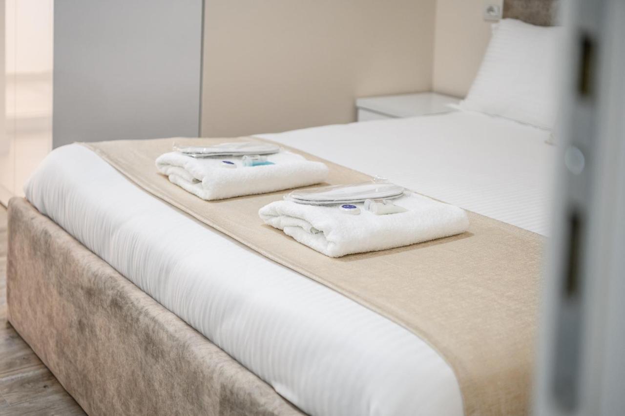 Miku Apartment-City Walk 1Bd Stylish Apartment Tirana Bagian luar foto