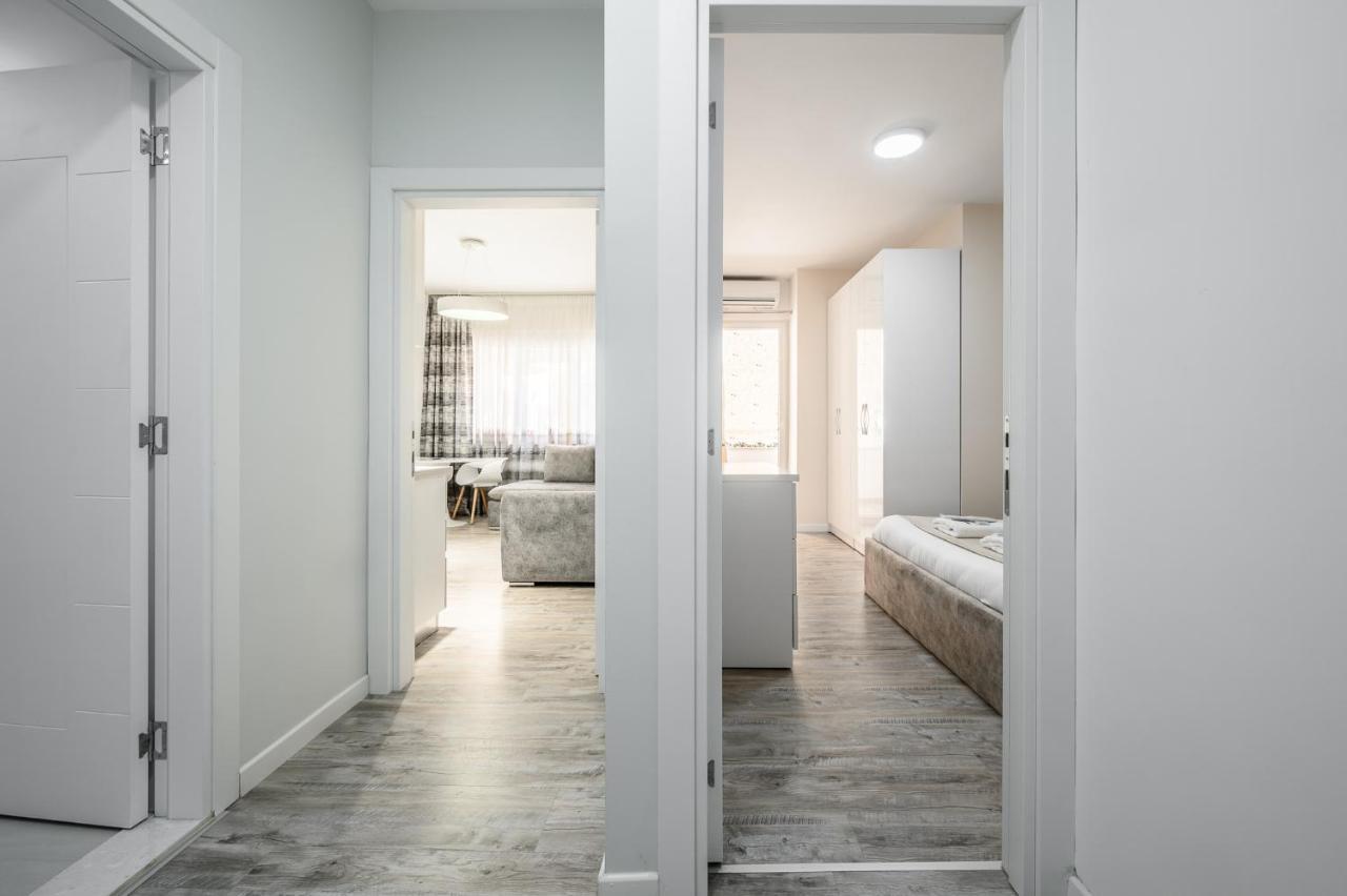 Miku Apartment-City Walk 1Bd Stylish Apartment Tirana Bagian luar foto