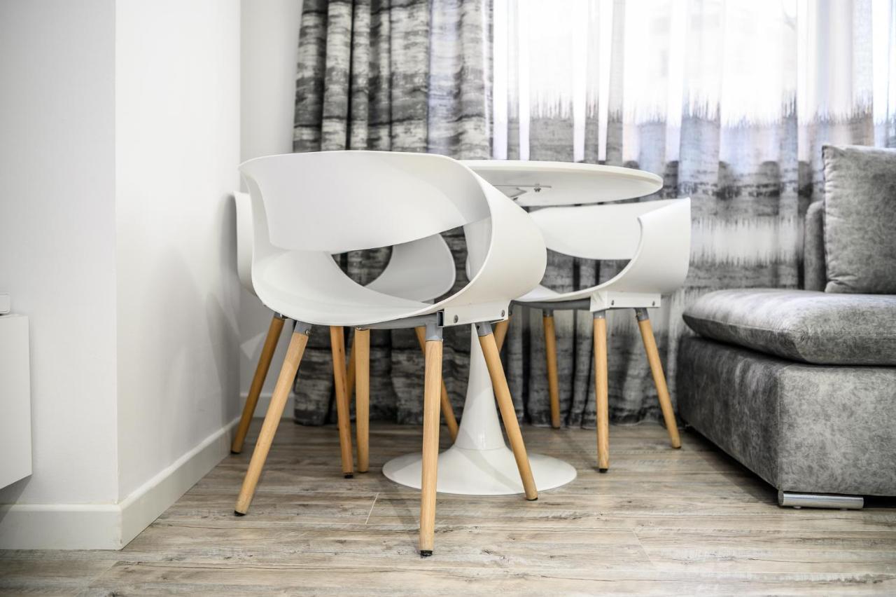 Miku Apartment-City Walk 1Bd Stylish Apartment Tirana Bagian luar foto